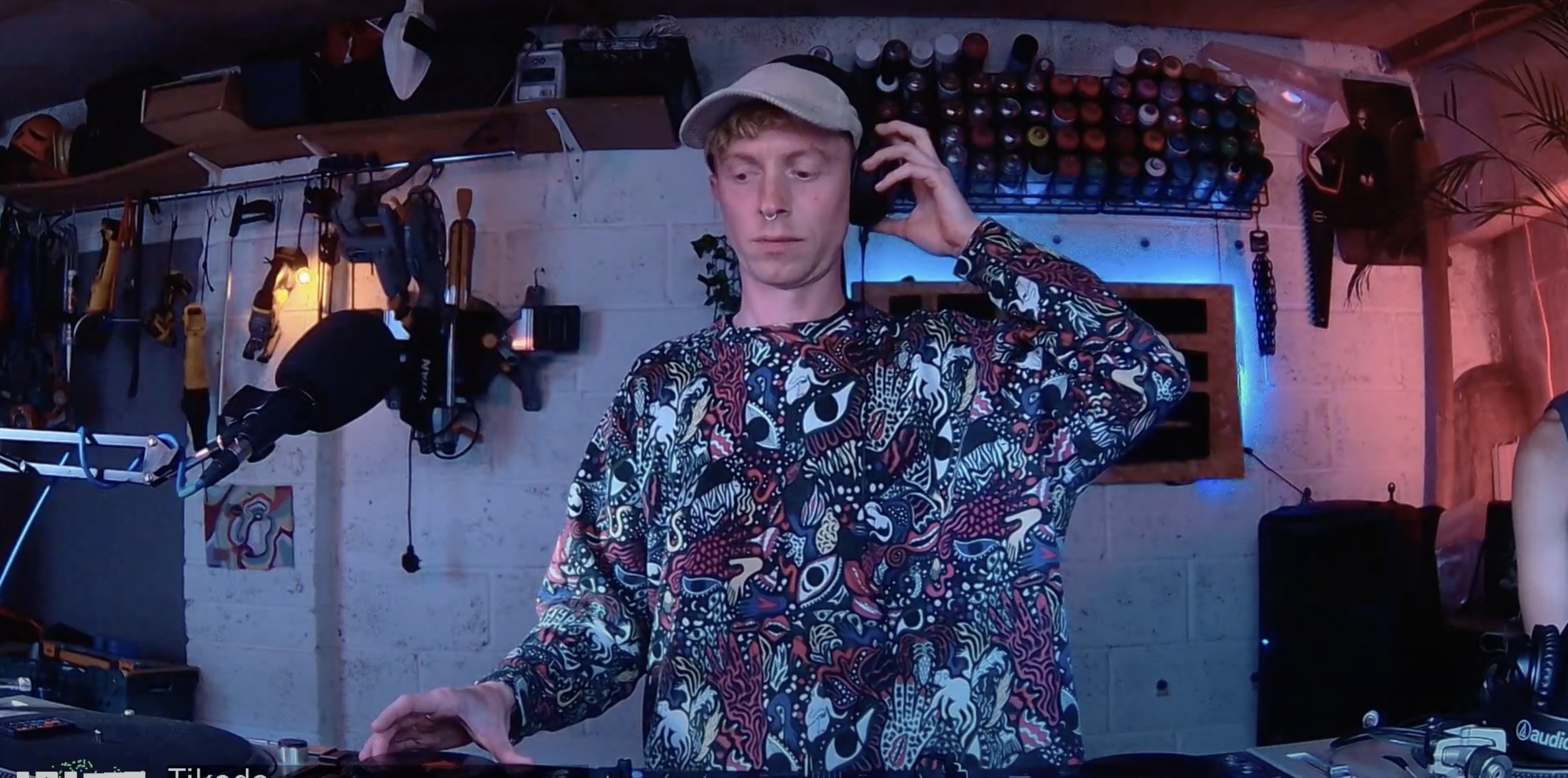 Tikoda performing for Workshop Radio